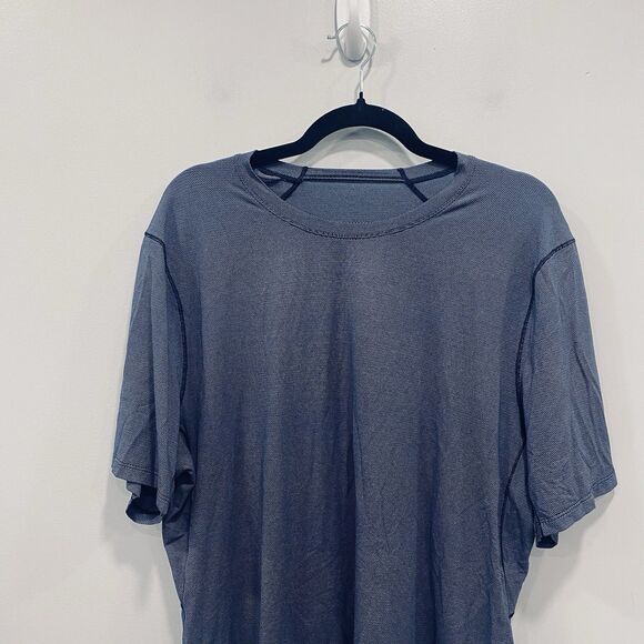 Lululemon Men’s XL Blue All Terrain Short Sleeve Shirt Reflective Vented Gym Run - Picture 13 of 15